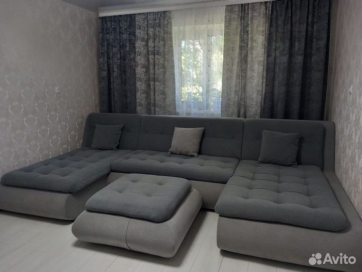 Диван п образный