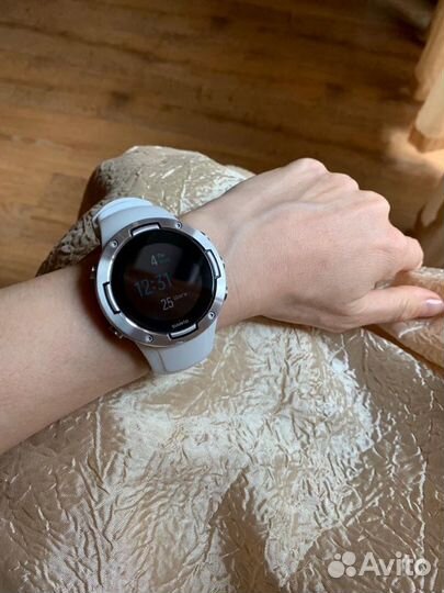 Часы Suunto 5