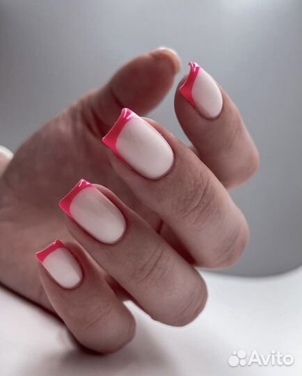 Маникюр модели / ламинирование ресниц