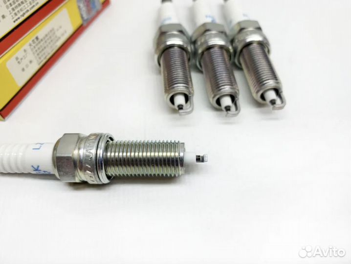 Свечи зажигания NGK lzkr6B10E 1885810090