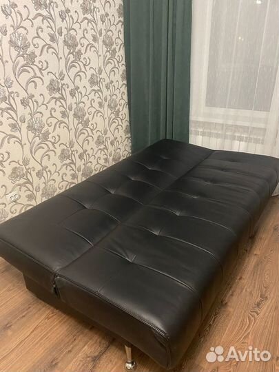 Диван кожаный