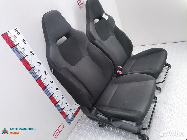 Салон (комплект сидений) Subaru Impreza