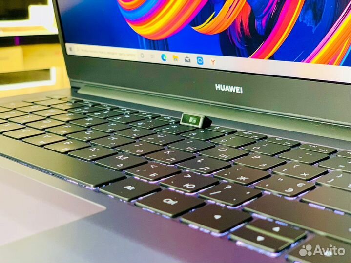 Ultra/Huawei D14/14''/Core i3-10Gen/8Gb/SSD-256Gb