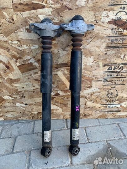 Амортизатор задний Volkswagen Golf 6 (5 хб)