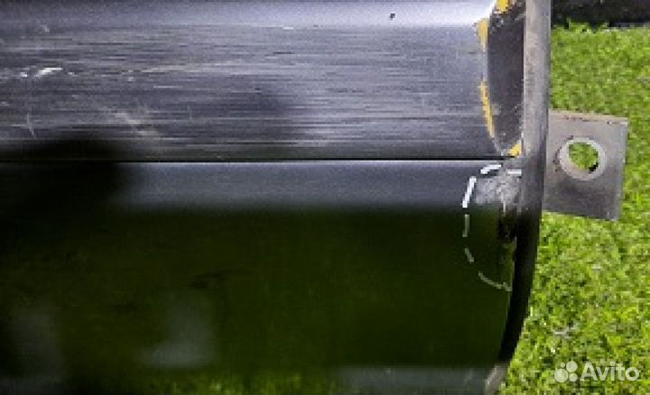 Дверь передняя правая Audi