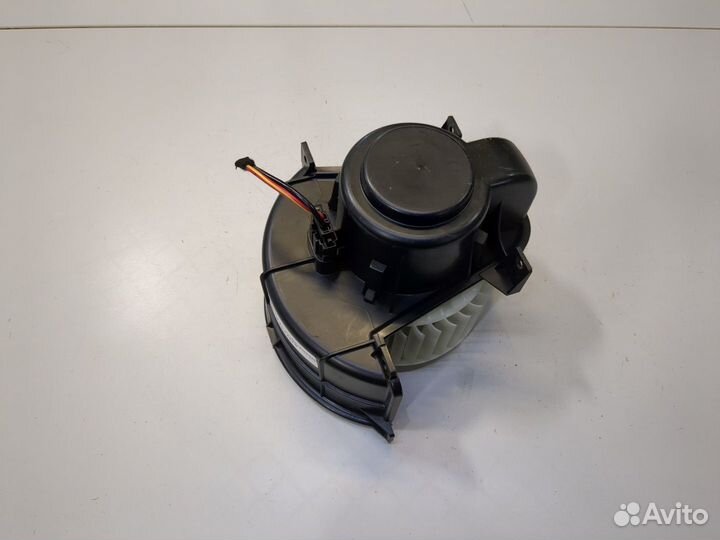 Двигатель отопителя Volkswagen Touareg, 2005