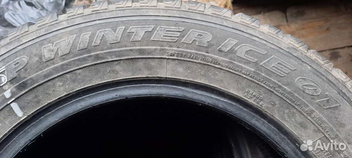 Dunlop SP Winter Ice 01 185/65 R15