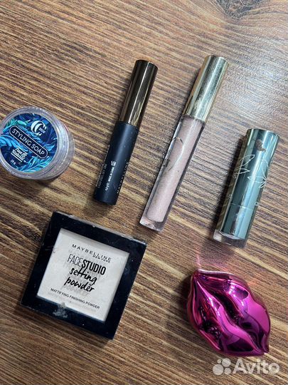 Набор косметики для волос и лица пакетом