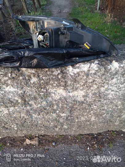 Продаётся фара на Ford Focus