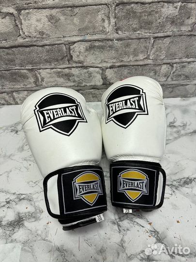 Боксерские перчатки everlast