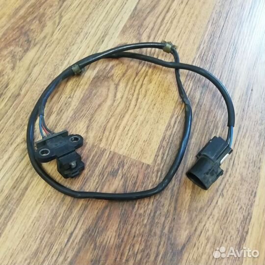 Датчик положения коленвала mitsubishi pajero 2003