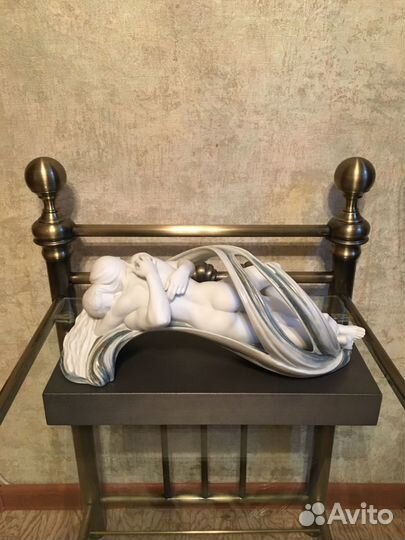 Статуэтка Liadro