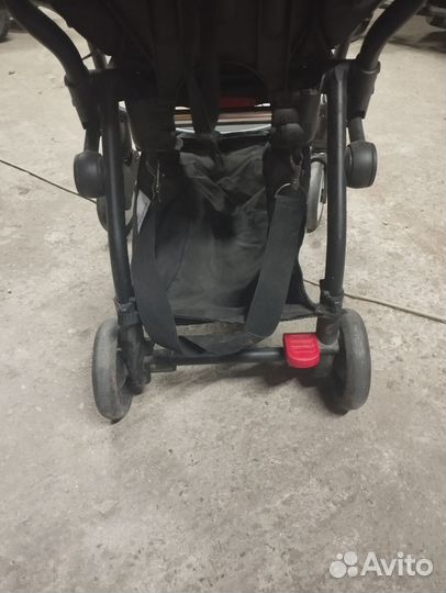 Прогулочная коляска yoya