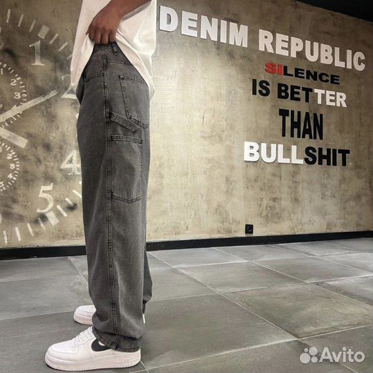 Джинсы трубы Denim Republic