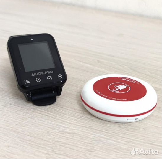 Кнопка вызова официанта и часы пейджер Элит