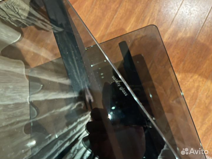 Стеклянная тумба под тв и аудиотехнику