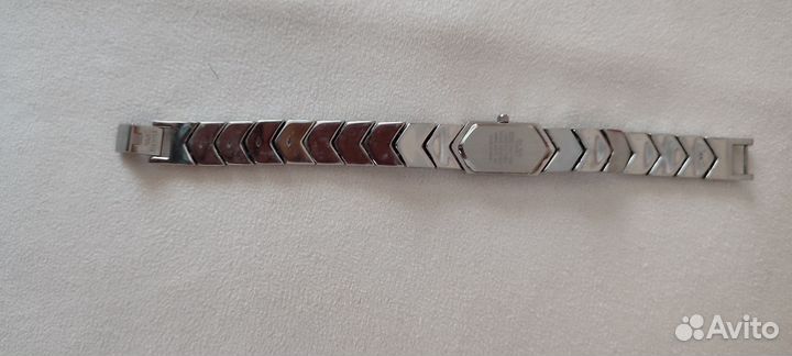 Часы женские фирма 