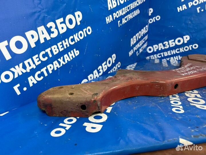 Кронштейн ресивера. Iveco Eurotrakker 2005