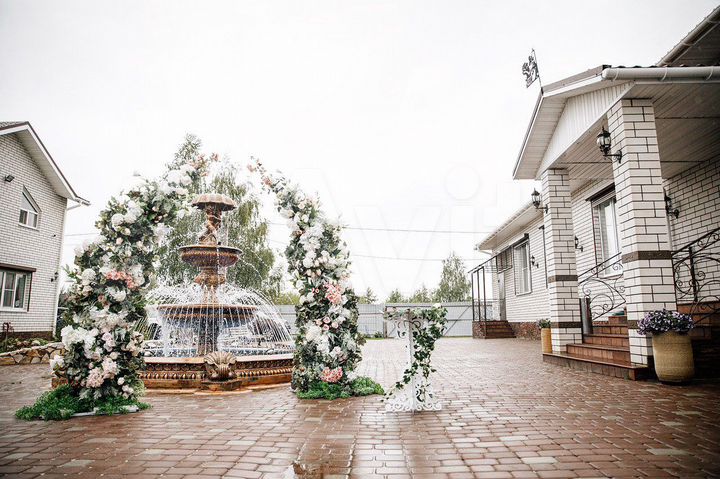 Дом 400 м² на участке 10 сот.