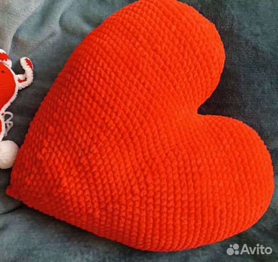 Подушка сердце вязаные игрушки