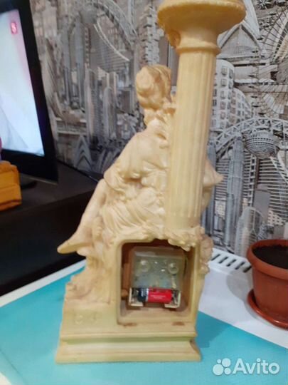 Статуэтка часы, очень тяжёлая, торг