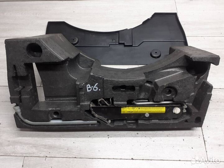 Домкрат Passat B6 / B7 / CC