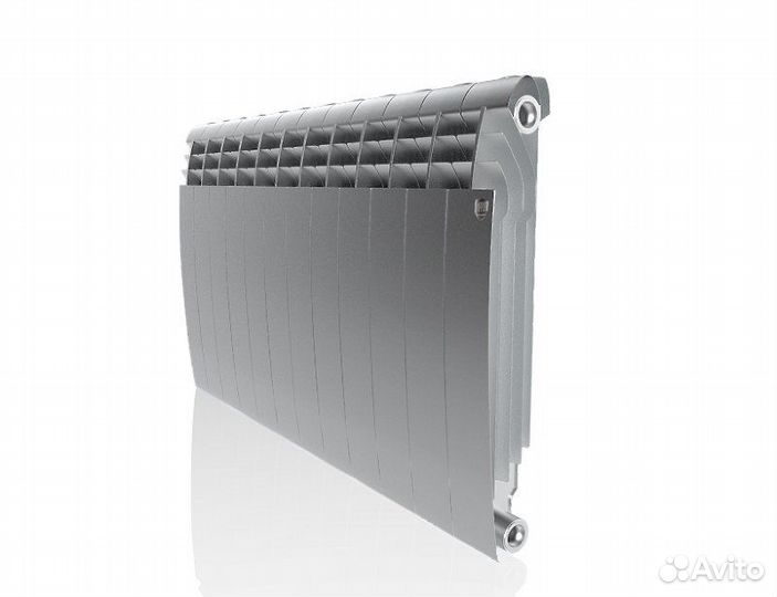 Биметаллический секционный радиатор отопления Roya