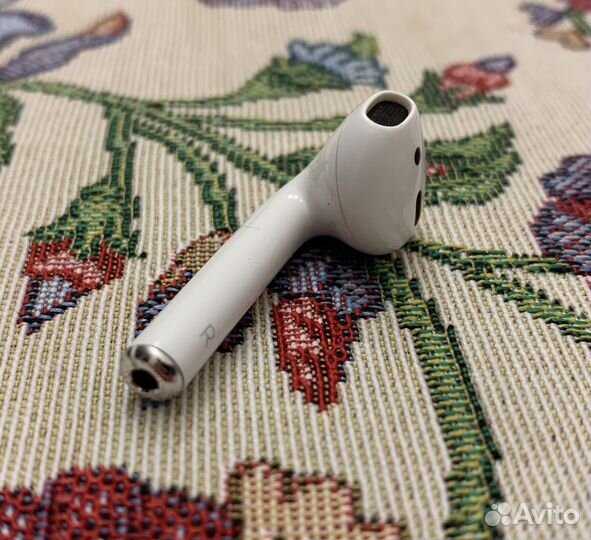 AirPods 1 (A1523) оригинал. Правый