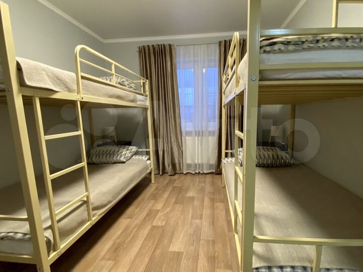 Комната 13 м² в 6-к., 1/2 эт.