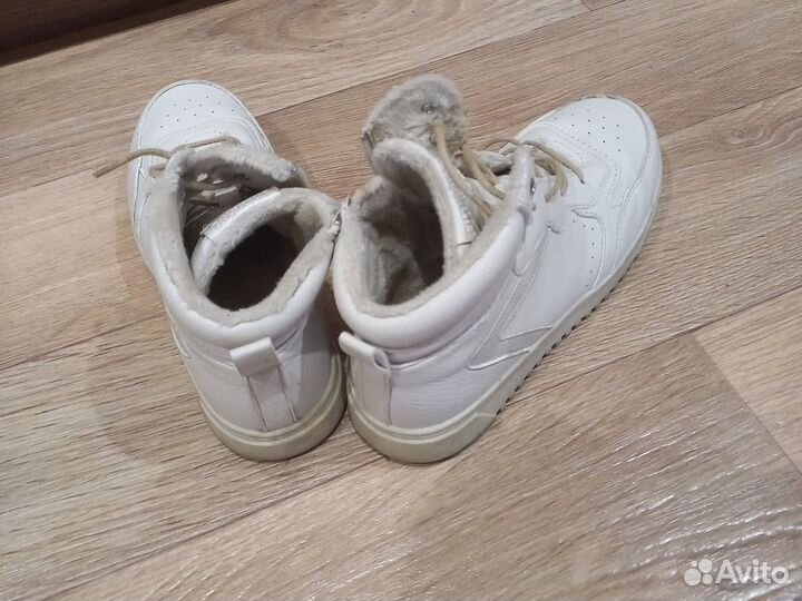 Ботинки для девочки 34