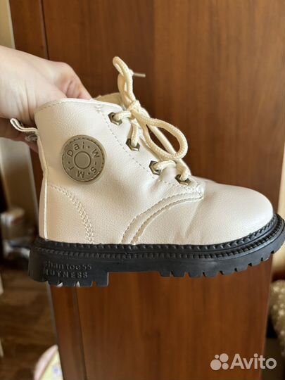 Ботинки весна детские 23