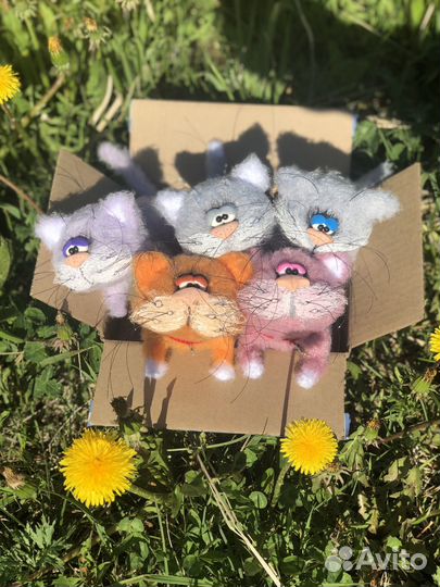 Игрушки вязанные котики ручная работа