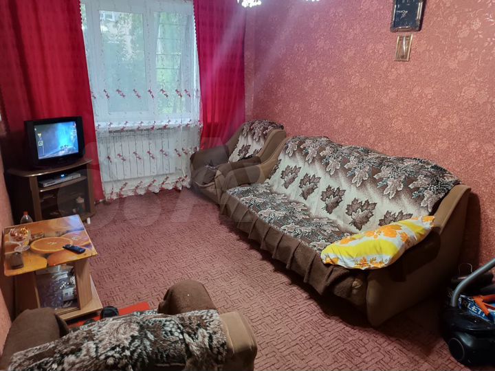 2-к. квартира, 49 м², 1/2 эт.