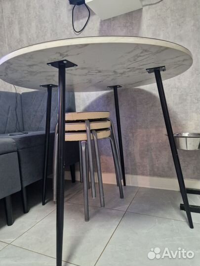 Стол обеденный круглый