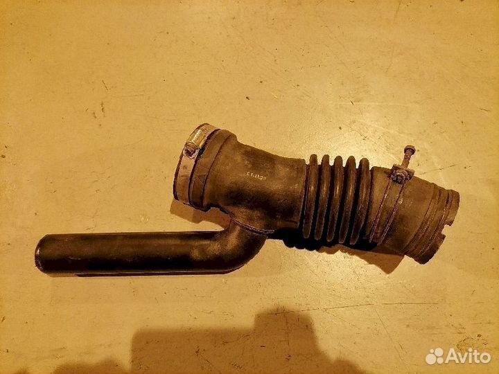 Патрубок воздушного фильтра Subaru Legacy BH BH9 1