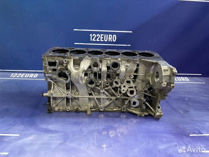Блок двигателя BMW 5-Series/M5