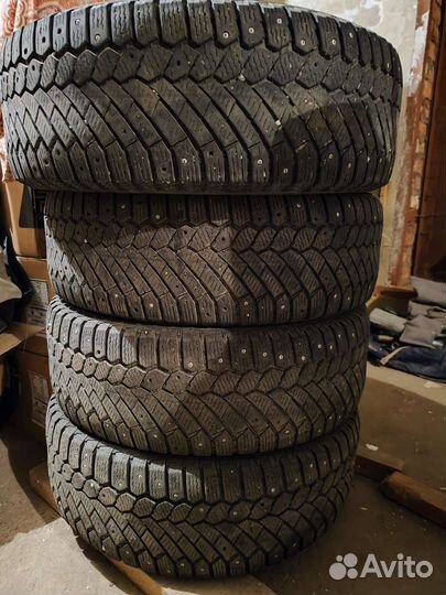Continental Conti4x4IceContact 225/60 R17 99T