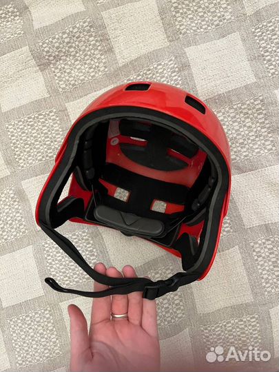 Шлем для водных видов спорта