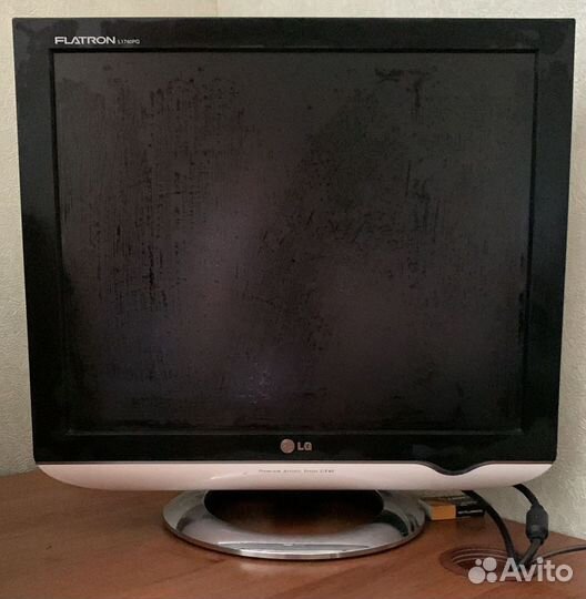 Монитор LG flatron 1740pq