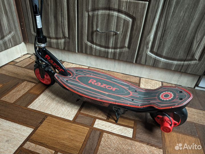 Электросамокат Razor e90g