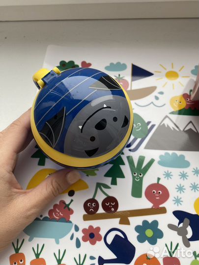 Поильник и контейнер для вкуснящек