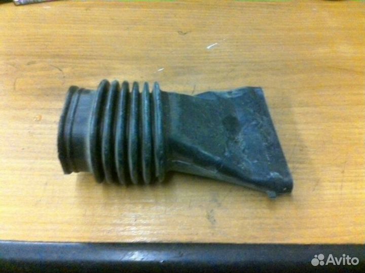 Воздуховод Opel Astra J A16XER 2011