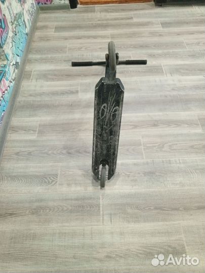 Трюковой самокат tech team provokator