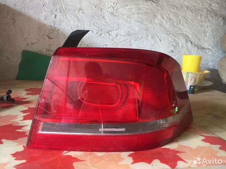 Фонарь задний volkswagen passat b7 правый