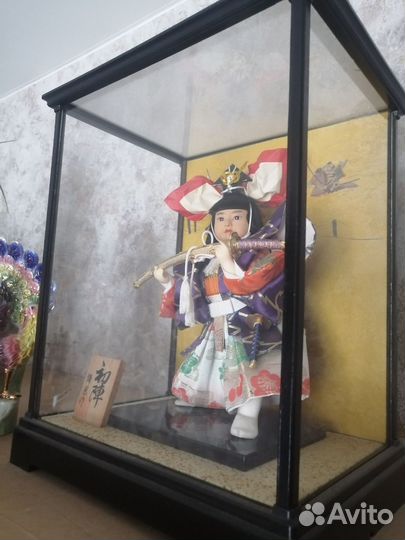 Японская кукла в колбе
