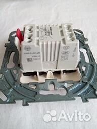 Выключатель одноклавишный Unica Хамелеон,беж