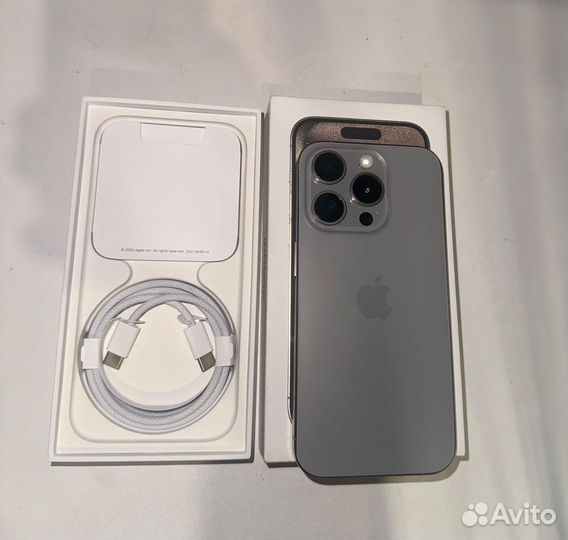 iPhone 15 Pro, 256 ГБ