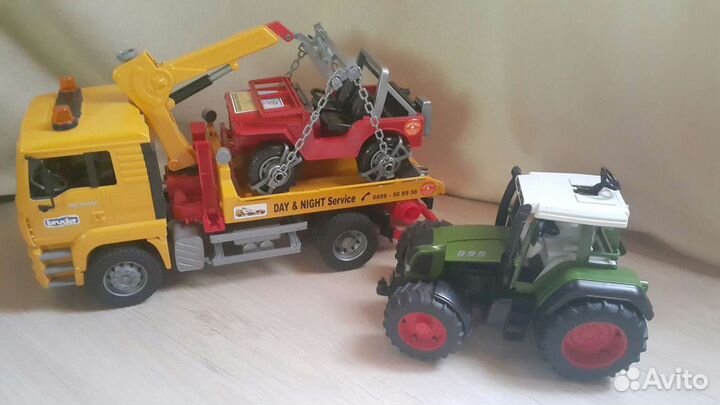 Брендовые игрушки для мальчика