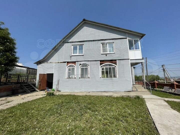 Дом 162,6 м² на участке 9 сот.