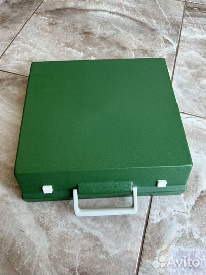 Печатная пишущая машинка unis